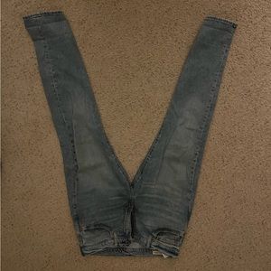 Levi’s jeans 512.   W32 L30